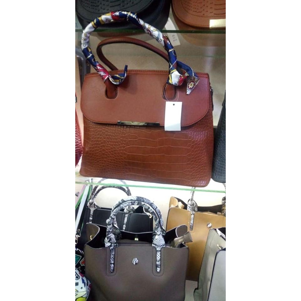 Trendy ladies Handbags